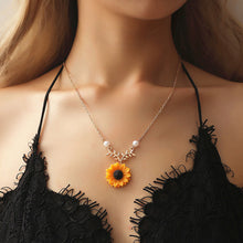 Load image into Gallery viewer, Fashion Jewelry Collier Pink Gold Rose Statement Pendant Necklace